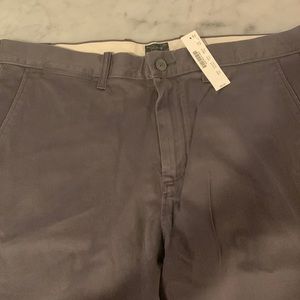 J. Crew Men’s 770 Straight Charcoal Gray Chinos - 33 x 30. NWT